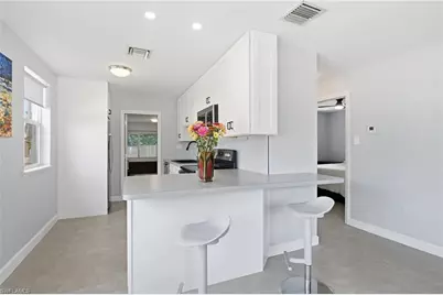 4518 W Alhambra Cir, Naples, FL 34103 - Photo 13