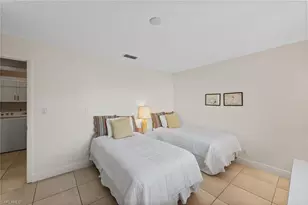 87 Glades Blvd, Naples, FL 34112 - Photo 23