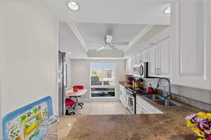 87 Glades Blvd, Naples, FL 34112 - Photo 11