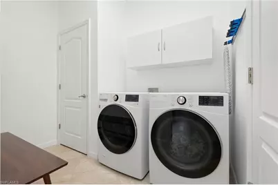 9200 Woodhurst Dr, Naples, FL 34120 - Photo 19