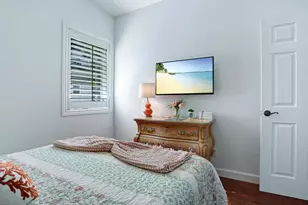 784 11th St N, Naples, FL 34102 - Photo 23