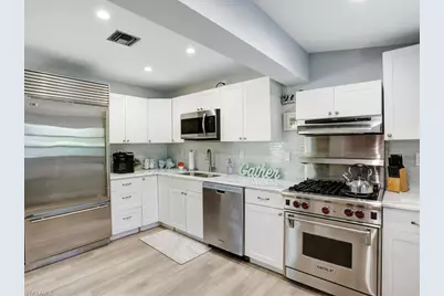 1014 Broad Ave N, Naples, FL 34102 - Photo 11