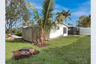 1014 Broad Ave N, Naples, FL 34102 - Photo 7