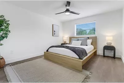 514 14th St N, Naples, FL 34102 - Photo 9