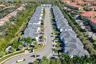 13045 Pembroke Dr, Naples, FL 34105 - Photo 33