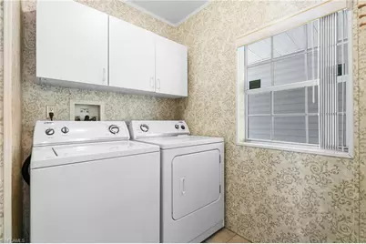 289 Riverwood Rd, Naples, FL 34114 - Photo 17