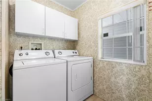 289 Riverwood Rd, Naples, FL 34114 - Photo 17