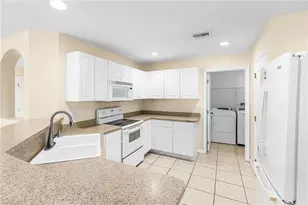 3809 NE 17th Ave, Cape Coral, FL 33909 - Photo 11