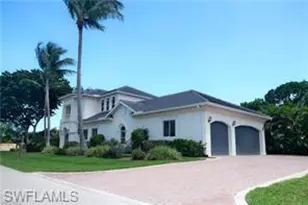 11002 Vanderbilt Dr, Naples, FL 34108 - Photo 37