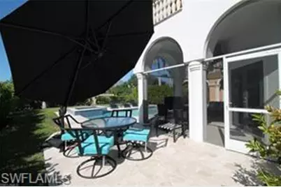 11002 Vanderbilt Dr, Naples, FL 34108 - Photo 35