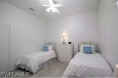 11002 Vanderbilt Dr, Naples, FL 34108 - Photo 31