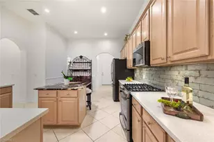 1822 Tarpon Bay Dr S, Naples, FL 34119 - Photo 7