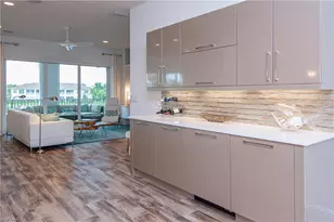 8034 Signature Club Cir, Naples, FL 34113 - Photo 5