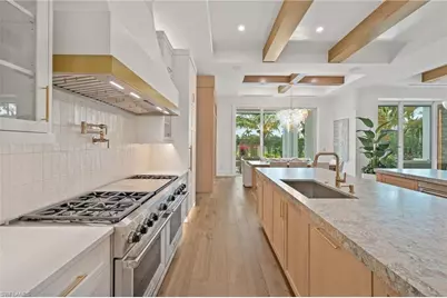 570 Harbour Dr, Naples, FL 34103 - Photo 15