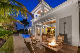 570 Harbour Dr, Naples, FL 34103 - Photo 5