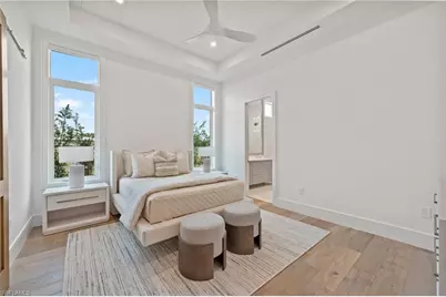 570 Harbour Dr, Naples, FL 34103 - Photo 45