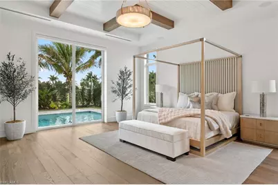 570 Harbour Dr, Naples, FL 34103 - Photo 19