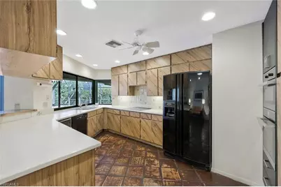 700 Bald Eagle Dr #37, Naples, FL 34105 - Photo 5