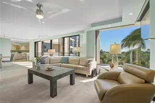 5555 Heron Point Dr, Naples, FL 34108 - Photo 13