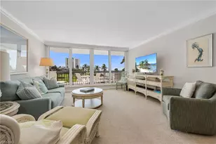 4001 Gulf Shore Blvd N, Naples, FL 34103 - Photo 3