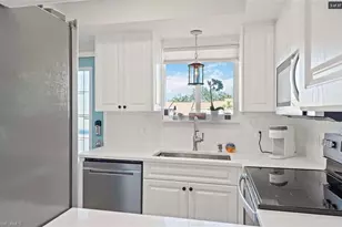 476 Bristle Cone Ln, Naples, FL 34113 - Photo 3