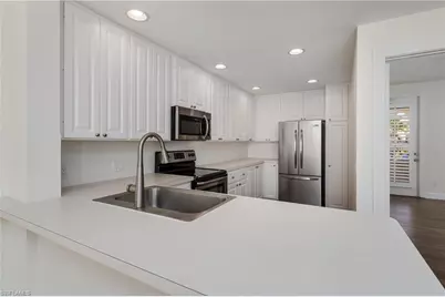 28700 Alessandria Cir, Bonita Springs, FL 34135 - Photo 9