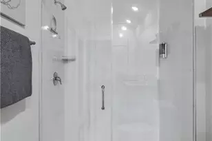 2620 NE 5th Ave, Cape Coral, FL 33909 - Photo 9