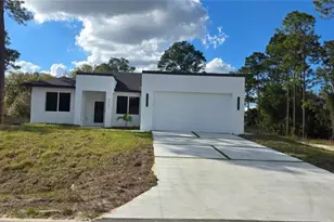 718 Robert Ave, Lehigh Acres, FL 33936 - Photo 3