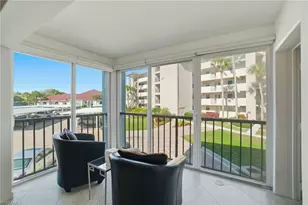 53 High Point Cir W, Naples, FL 34103 - Photo 21