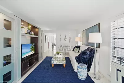 53 High Point Cir W #212, Naples, FL 34103 - Photo 5