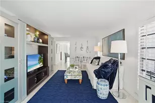 53 High Point Cir W, Naples, FL 34103 - Photo 5