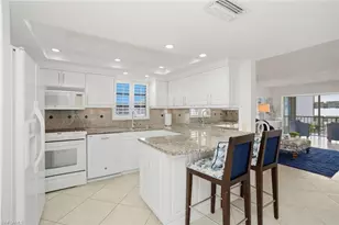 53 High Point Cir W, Naples, FL 34103 - Photo 9