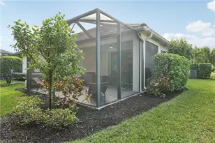 2139 Marquesa Cir, Naples, FL 34112 - Photo 25