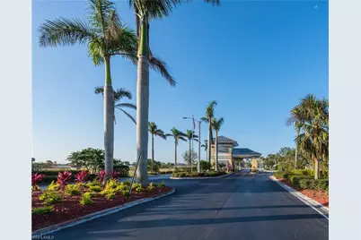18516 Royal Hammock Blvd, Naples, FL 34114 - Photo 9