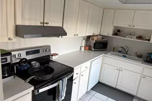 209 Palm Dr, Naples, FL 34112 - Photo 3