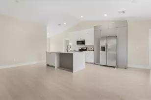 2702 46th St SW, Lehigh Acres, FL 33976 - Photo 5