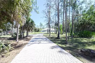 1520 Oakes Blvd, Naples, FL 34119 - Photo 43