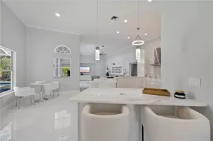 1520 Oakes Blvd, Naples, FL 34119 - Photo 9