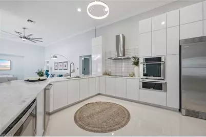 1520 Oakes Blvd, Naples, FL 34119 - Photo 11