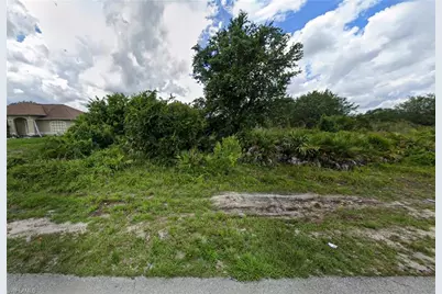 2615 67th St W, Lehigh Acres, FL 33971 - Photo 3