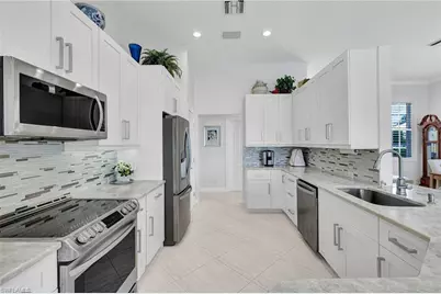 24792 Hollybrier Ln, Bonita Springs, FL 34134 - Photo 11