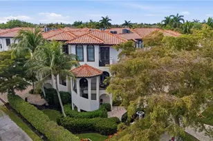 1008 7th St S, Naples, FL 34102 - Photo 3