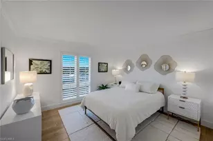 250 Park Shore Dr, Naples, FL 34103 - Photo 23