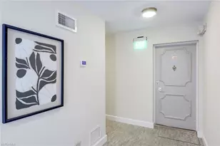 250 Park Shore Dr, Naples, FL 34103 - Photo 5