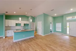 621 NW 7th Pl, Cape Coral, FL 33993 - Photo 7