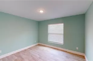 621 NW 7th Pl, Cape Coral, FL 33993 - Photo 29