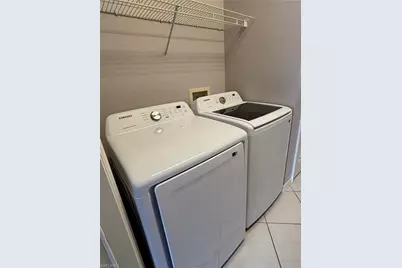 2210 Grove Dr, Naples, FL 34120 - Photo 5