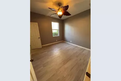 2210 Grove Dr, Naples, FL 34120 - Photo 37