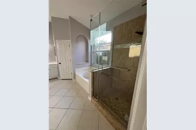 2210 Grove Dr, Naples, FL 34120 - Photo 23