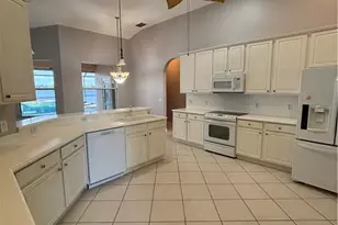 2210 Grove Dr, Naples, FL 34120 - Photo 19